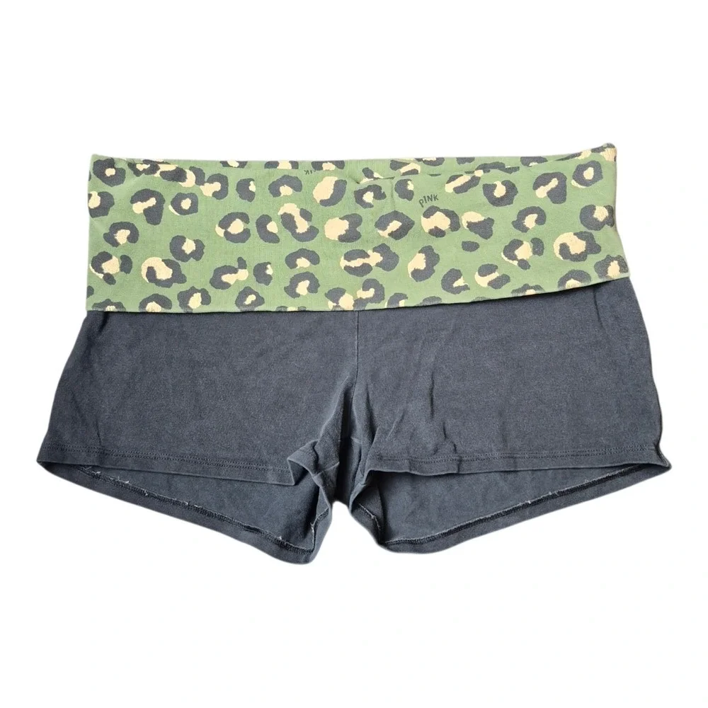 VTG 2011 Victoria's Secret PINK Women's L Foldover Yoga Shorts Leopard Y2K